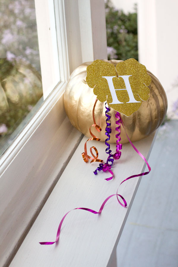 Easy No-Carve Halloween Pumpkin - Gold and Glitter