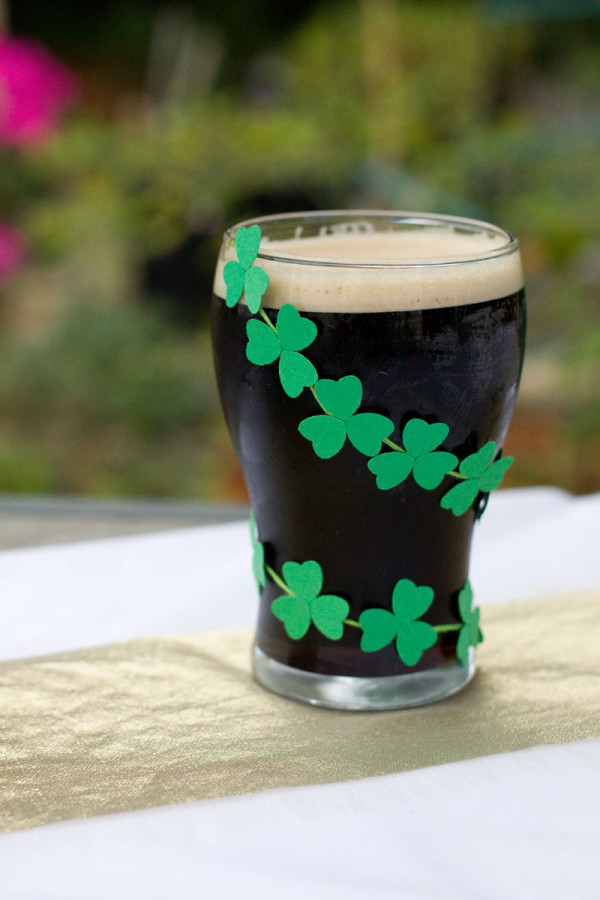 St Patricks Day Mini Clover Paper Garland for Beer DIY