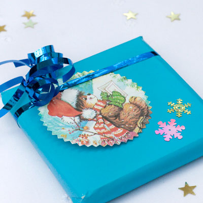 Gift Tags made from old Christmas Cards - Simple DIY Gift Wrapping Idea